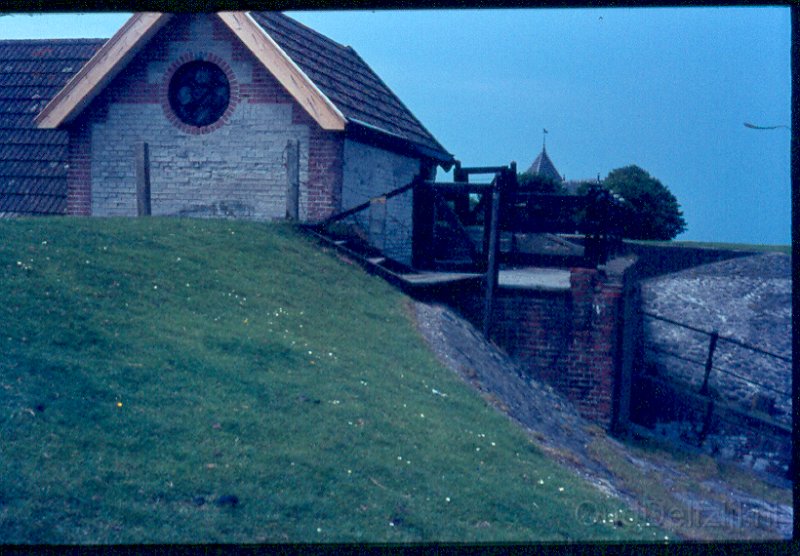 09-.bmp
